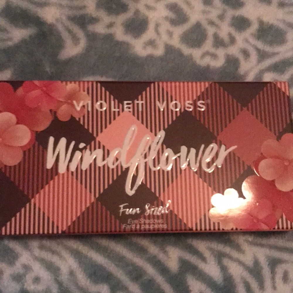 Violet Voss - Windflower